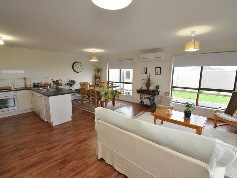 6 Thorpe Close, Noarlunga Downs SA 5168