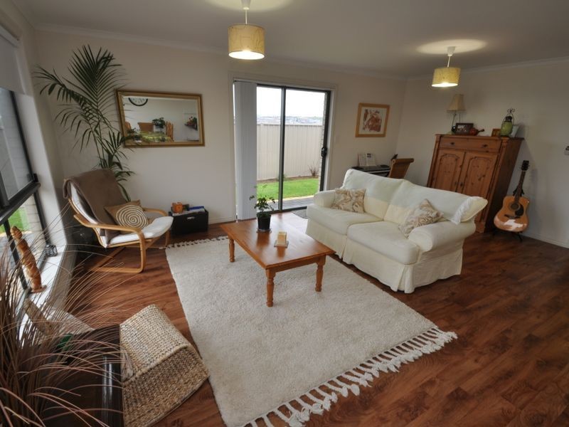 6 Thorpe Close, Noarlunga Downs SA 5168