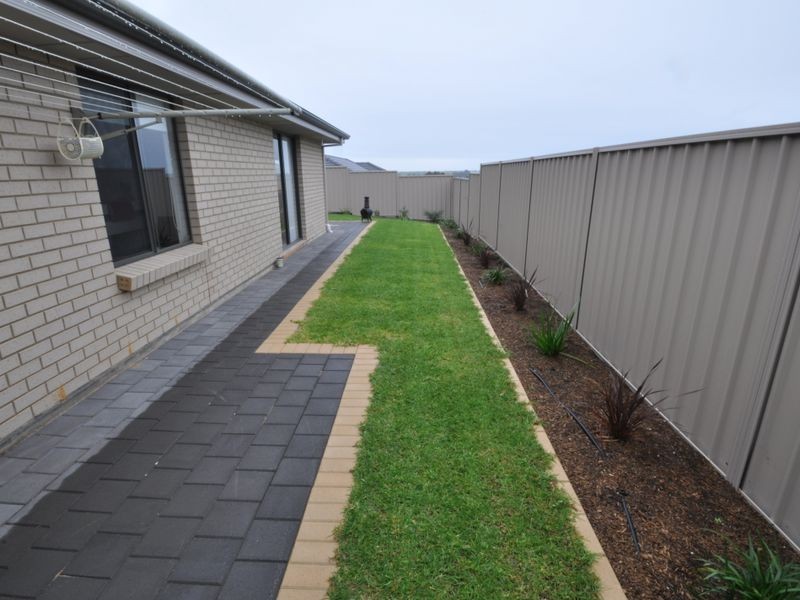 6 Thorpe Close, Noarlunga Downs SA 5168