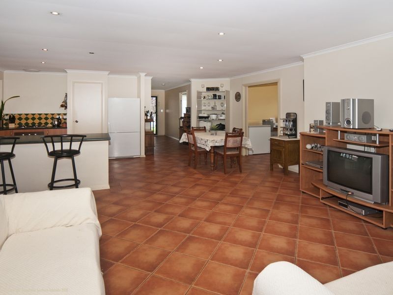 37 Belair Avenue, Port Willunga SA 5173