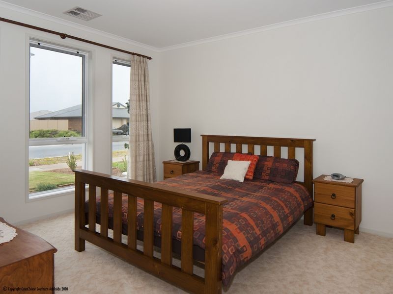 9 Knoll Avenue, Aldinga Beach SA 5173