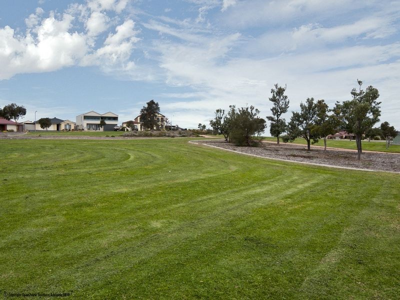10 Brighton Drive, Seaford Rise SA 5169