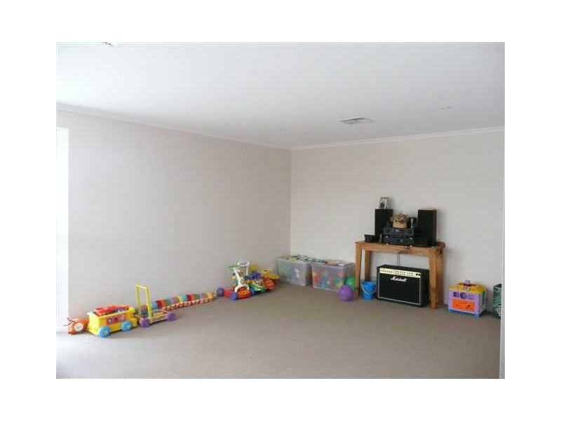 27 Periwinkle Drive, Aldinga Beach SA 5173