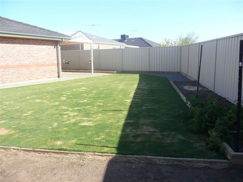 27 Periwinkle Drive, Aldinga Beach SA 5173