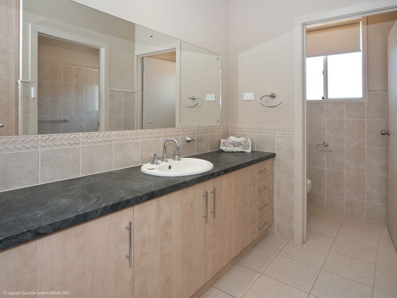 16 Cuttle Street, Aldinga Beach SA 5173