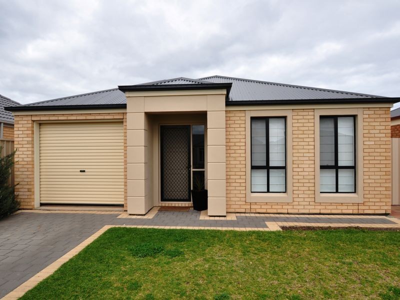 28 Blue Bay Avenue, Aldinga Beach SA 5173