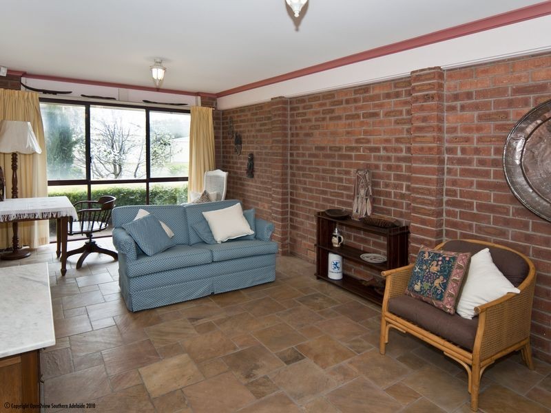 1 Hunt Street, Port Willunga SA 5173