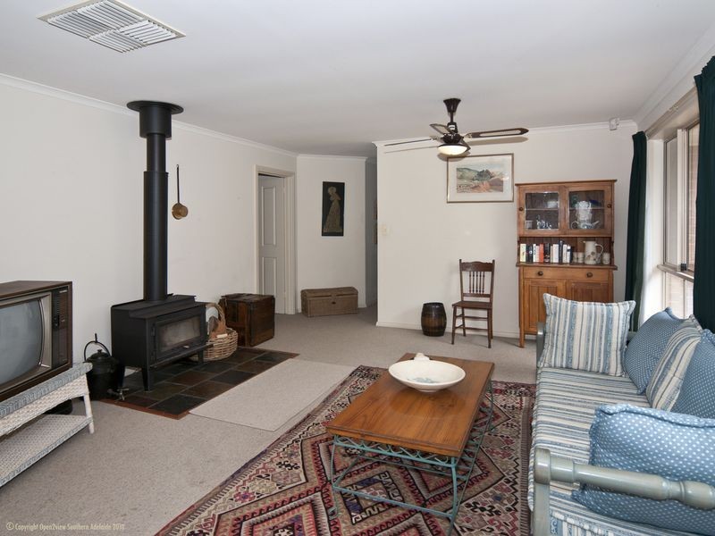 1 Hunt Street, Port Willunga SA 5173