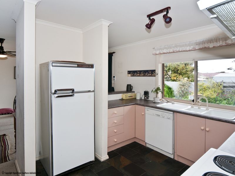 1 Hunt Street, Port Willunga SA 5173