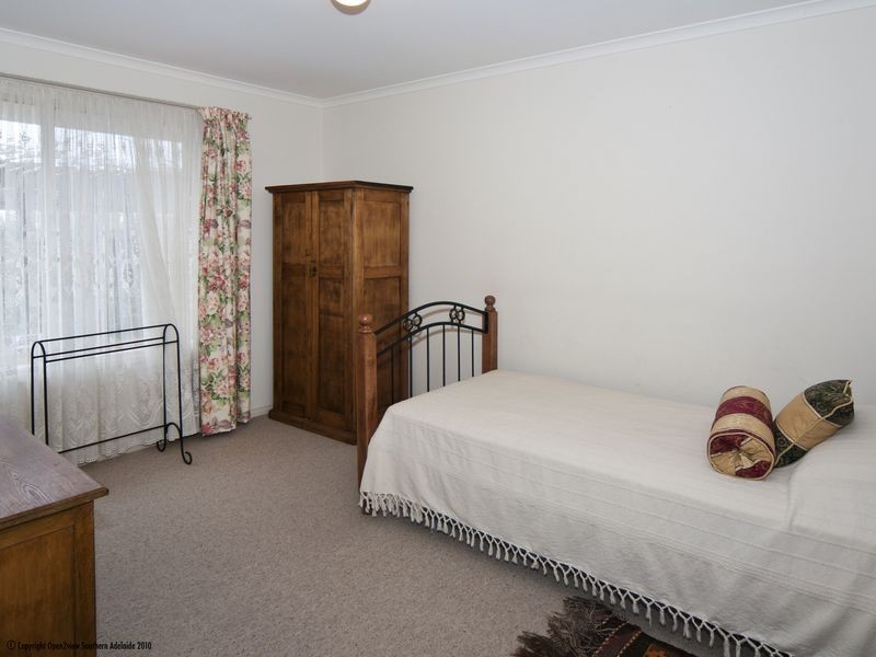 1 Hunt Street, Port Willunga SA 5173
