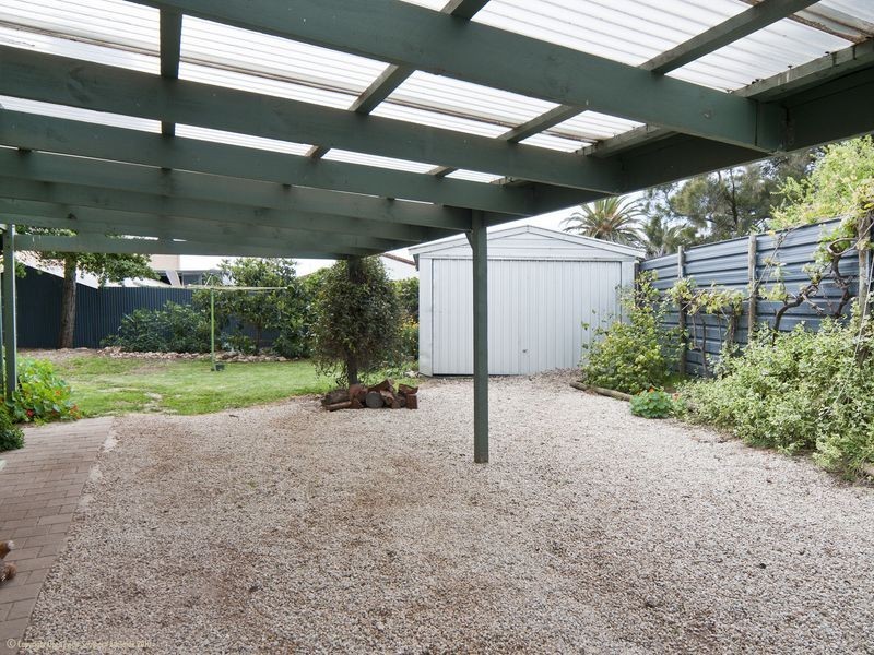 9 Irving Road, Aldinga Beach SA 5173