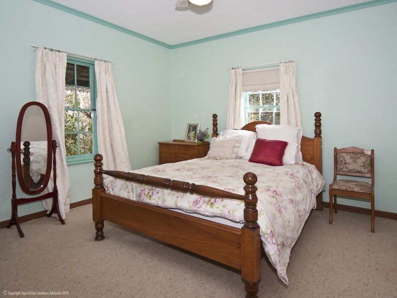 9 Irving Road, Aldinga Beach SA 5173