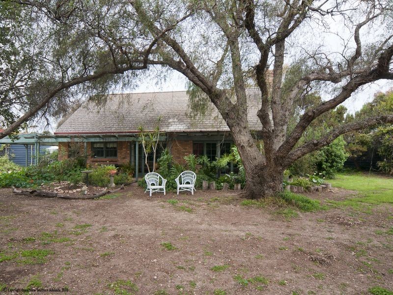 9 Irving Road, Aldinga Beach SA 5173