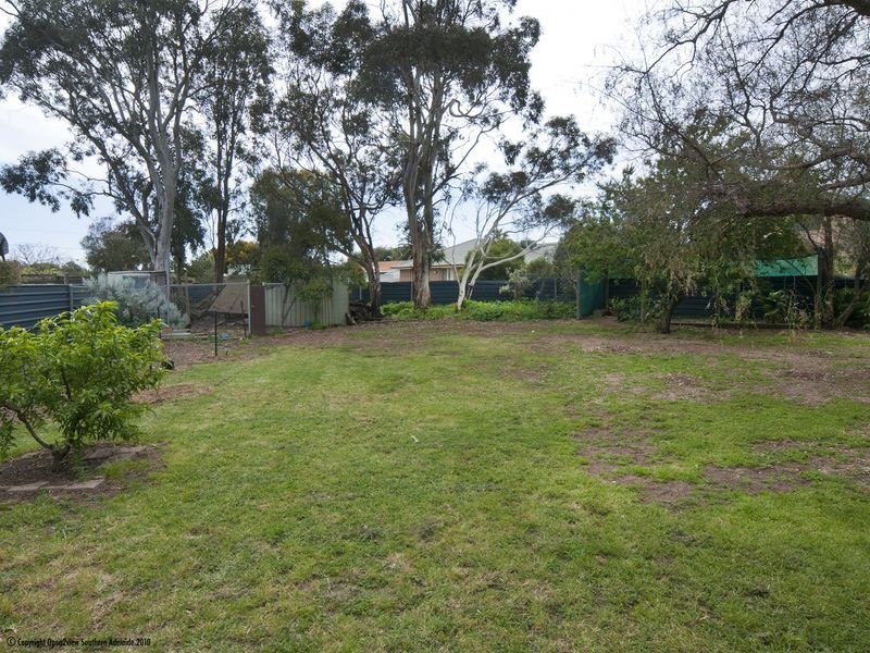 9 Irving Road, Aldinga Beach SA 5173