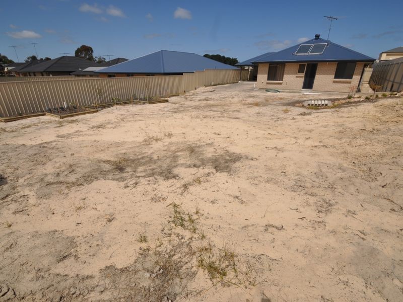 18 McKinlay St, Mount Compass SA 5210