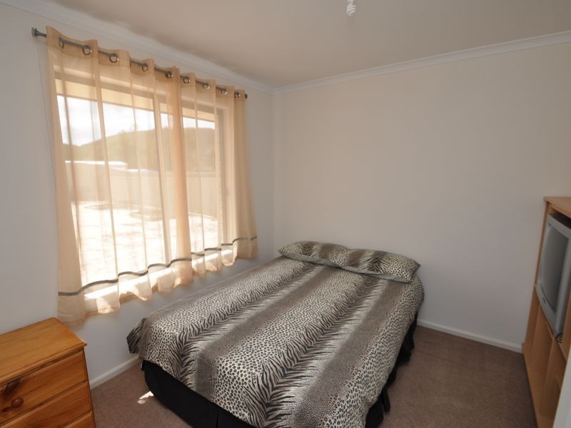 18 McKinlay St, Mount Compass SA 5210