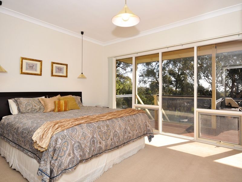 18 Shetland Street, Woodcroft SA 5162