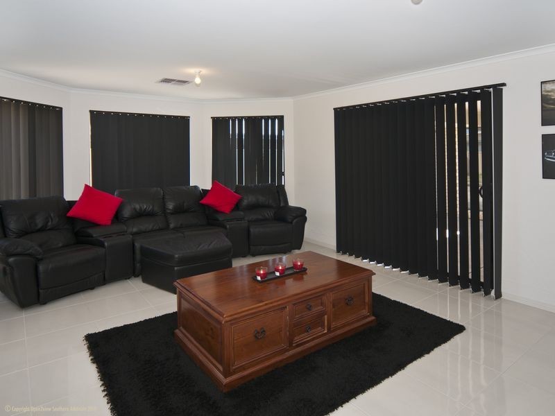 6 Whistlers Avenue, Aldinga Beach SA 5173