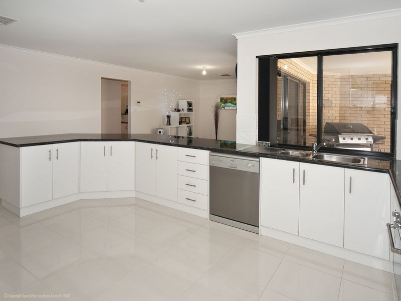 6 Whistlers Avenue, Aldinga Beach SA 5173