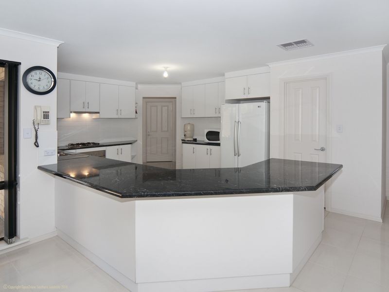 6 Whistlers Avenue, Aldinga Beach SA 5173