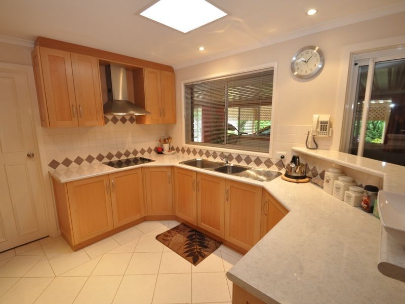 21 Croser Avenue, Aldinga Beach SA 5173