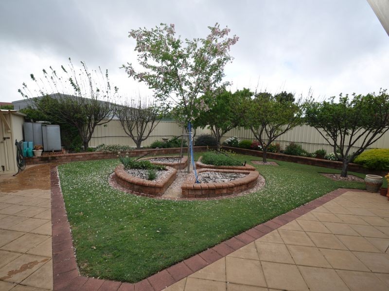 21 Croser Avenue, Aldinga Beach SA 5173