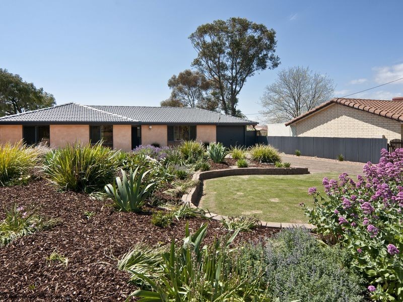25 Walthamstowe Rd, Old Noarlunga SA 5168