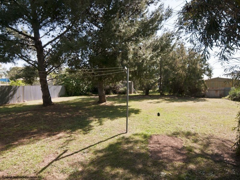 28 Whinnerah Avenue, Aldinga Beach SA 5173