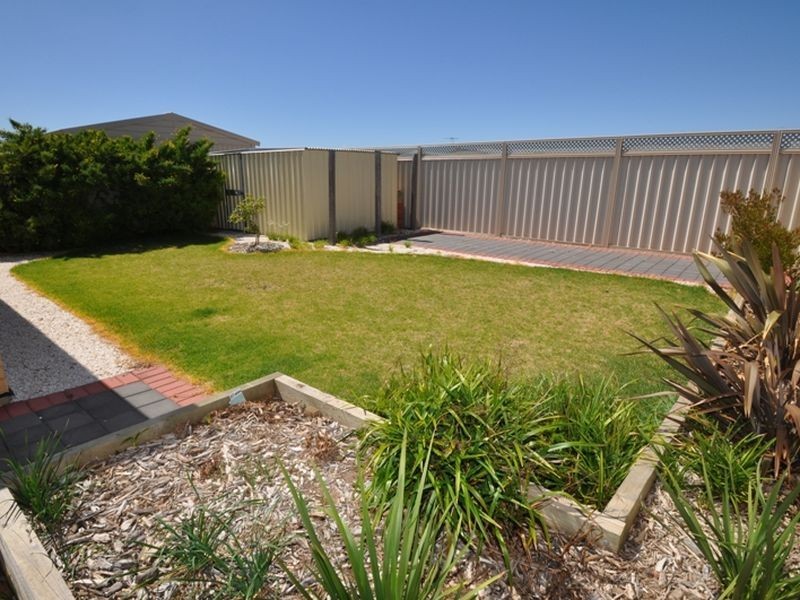 30 Blue Bay Avenue, Aldinga Beach SA 5173