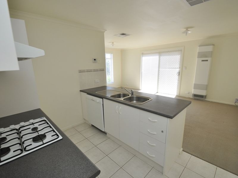 30 Blue Bay Avenue, Aldinga Beach SA 5173