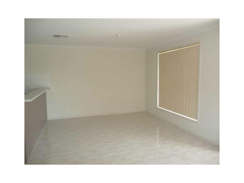 10 Chartreuse Court, Aldinga Beach SA 5173