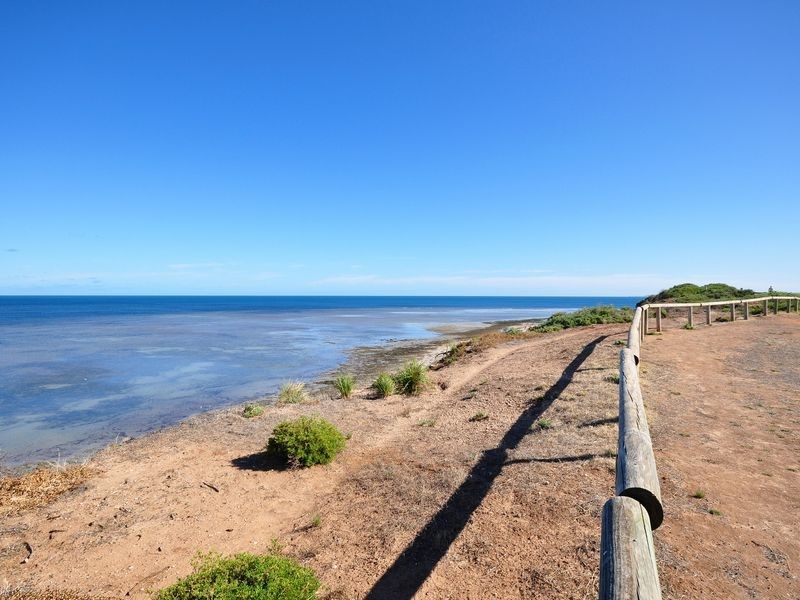 122 Esplanade, Aldinga Beach SA 5173