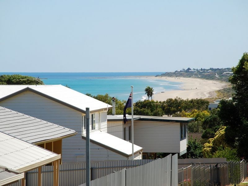6 Robert Street, Sellicks Beach SA 5174