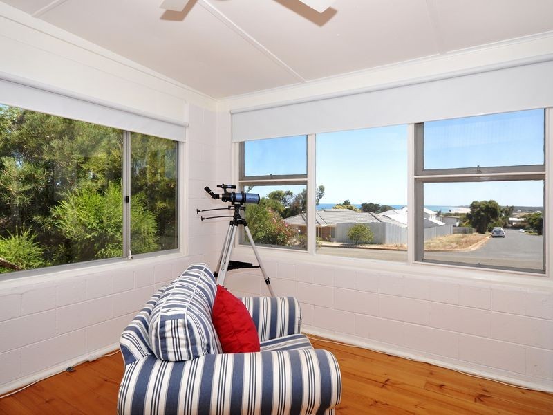 6 Robert Street, Sellicks Beach SA 5174