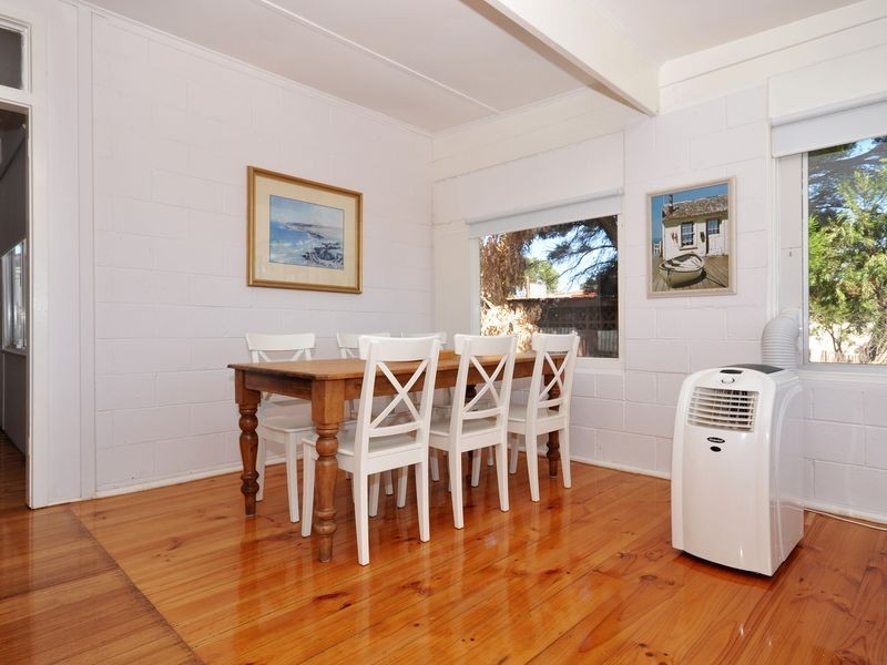 6 Robert Street, Sellicks Beach SA 5174