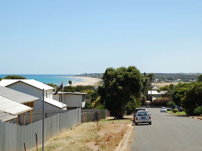 6 Robert Street, Sellicks Beach SA 5174