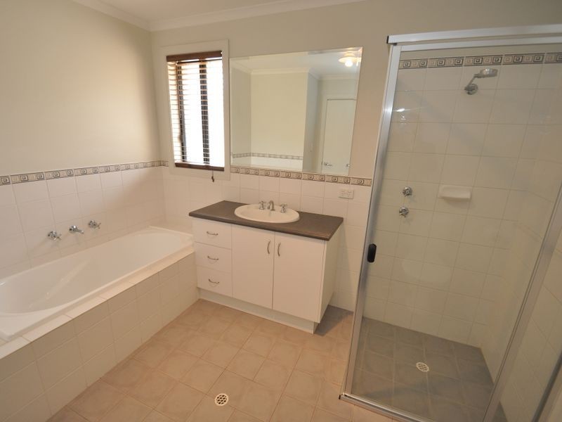 7 Blue Bay Avenue, Aldinga Beach SA 5173