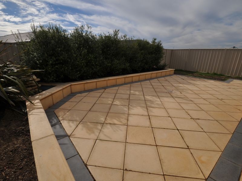 7 Blue Bay Avenue, Aldinga Beach SA 5173