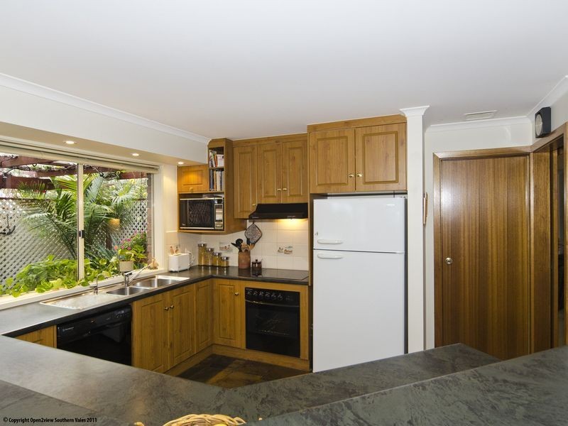 1 Kernick Avenue, Willunga SA 5172