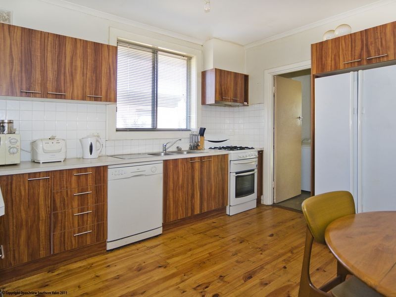 5 Morrow Rd, Christies Beach SA 5165