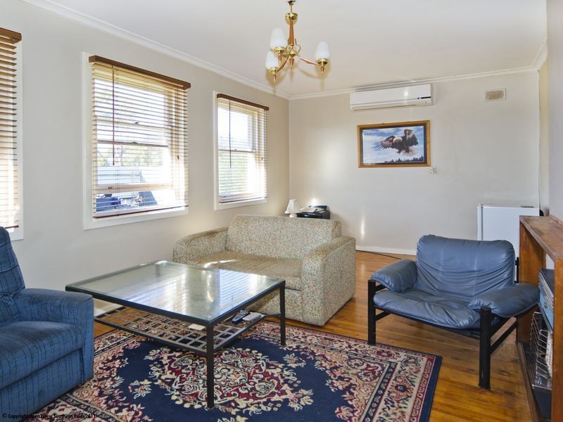 5 Morrow Rd, Christies Beach SA 5165