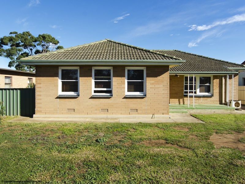 5 Morrow Rd, Christies Beach SA 5165