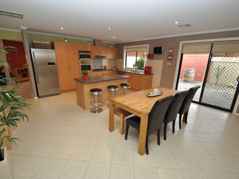 6 Barramundi Way, Aldinga Beach SA 5173