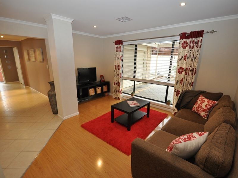 6 Barramundi Way, Aldinga Beach SA 5173