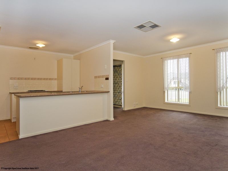 23 Barracoota Crescent, Aldinga Beach SA 5173