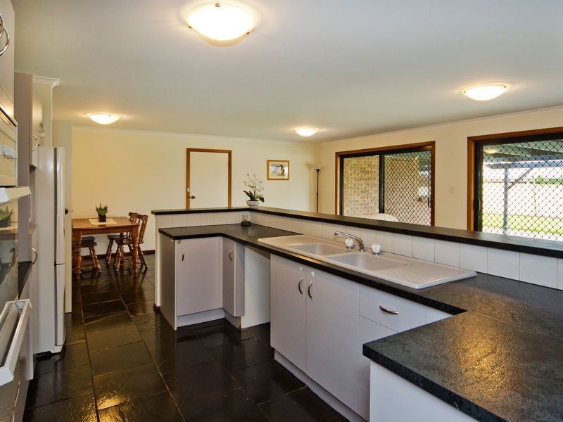 31 Babbacombe Drive, Moana SA 5169