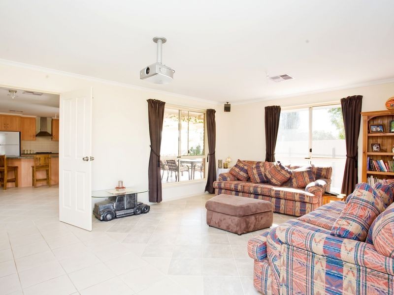 270 Aldinga Beach Road, Aldinga Beach SA 5173