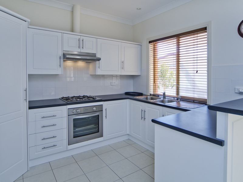 105 Pridham Boulevard, Aldinga Beach SA 5173