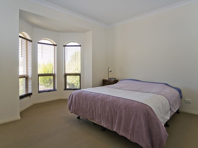 105 Pridham Boulevard, Aldinga Beach SA 5173