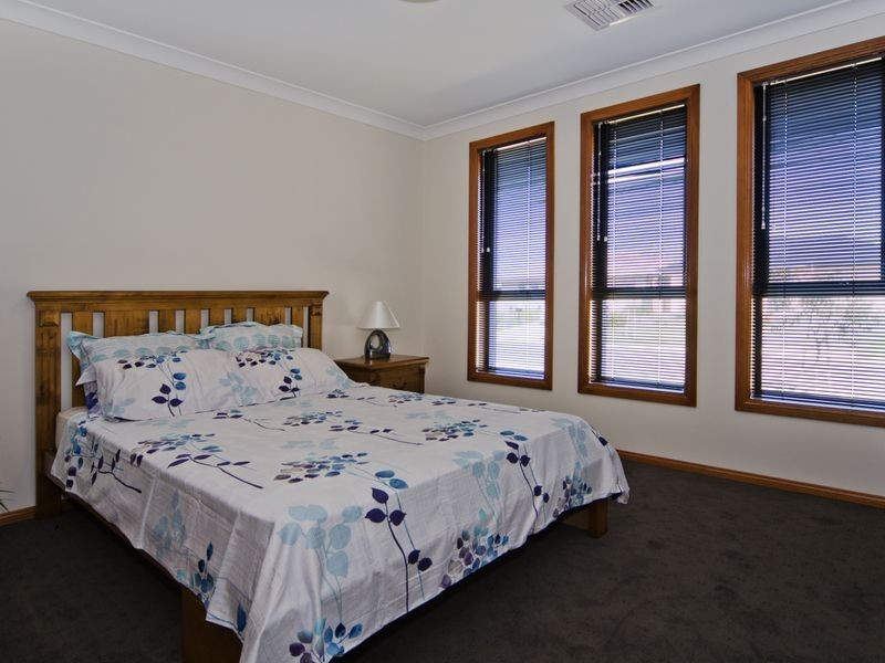 31 Whistlers Ave, Aldinga Beach SA 5173